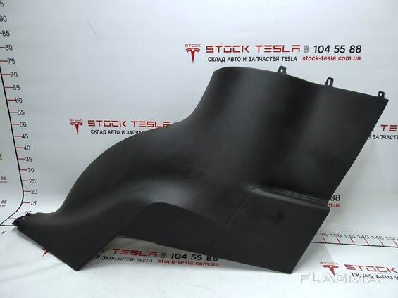 1073290-00-D C-Säulenverkleidung, rechts Tesla Modell X 1073290-90-D