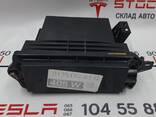 1Pneumatische Steuereinheit REV02 Tesla Modell X 2135152-81-C - photo 1