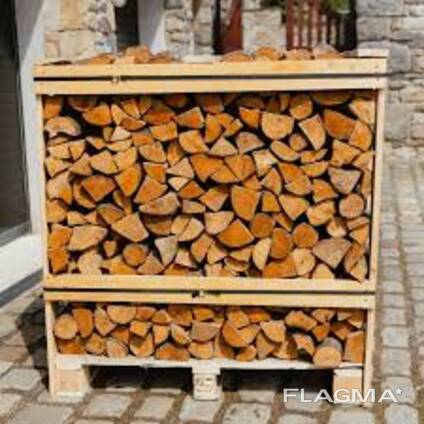 Firewood. Wood chips