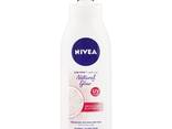 NIVEA Nourishing Body Lotion, Almond Oil, Extra Dry Skin, 400ml - фото 1