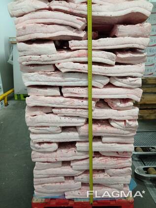 Продаем сало свиное на шкуре толстое