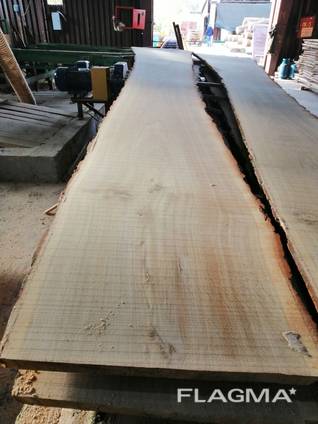 Unedged oak lumber